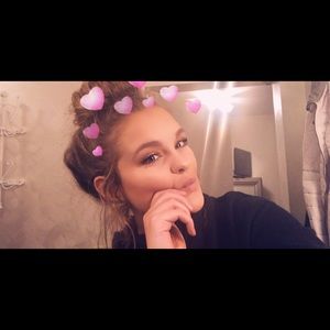 Meet your Posher, Lily